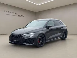 Schwarz Gebraucht 2024 Audi RS3 Sportback Sport Kleinwagen | 51.990 € (Guter Preis)