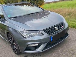 Grau Gebraucht 2017 Cupra Leon Kombi | 22.500 € (Etwas zu teuer)