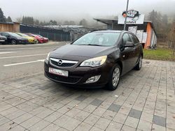 Braun Gebraucht 2012 Opel Astra Edition Kombi | 5.599 € (Fairer Preis)