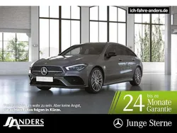 Mountaingrau Gebraucht 2022 Mercedes CLA200 AMG Kombi | 29.484 € (Teuer)