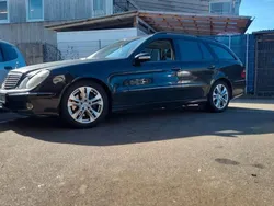 Schwarz Gebraucht 2004 Mercedes 320 Kombi | 4.400 €