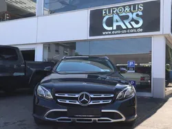 Schwarz unilack Gebraucht 2017 Mercedes E220 Kombi | 27.990 € (Teuer)