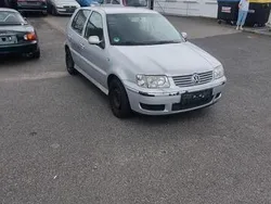 Grau Gebraucht 2001 VW Polo Kleinwagen | 600 € (Guter Preis)