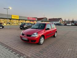 Rot Gebraucht 2009 Renault Clio II Campus Limousine | 1.500 € (Fairer Preis)