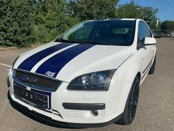 Weiß Gebraucht 2006 Ford Focus Sport Limousine | 2.499 € (Guter Preis)