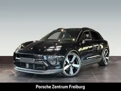 Tiefschwarzmetallic Gebraucht 2024 Porsche Macan SUV | 92.860 € (Fairer Preis)