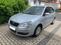 Grau Gebraucht 2009 VW Polo Comfortline Limousine | 2.000 € (Fairer Preis)