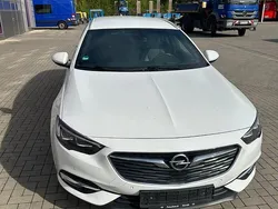 Weiß Gebraucht 2018 Opel Insignia Kombi | 10.990 € (Superpreis)