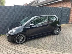 Schwarz Gebraucht 2020 VW up! Kleinwagen | 8.999 € (Fairer Preis)
