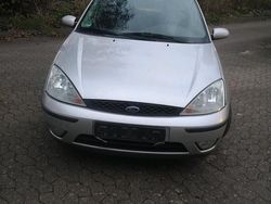 Grau Gebraucht 2004 Ford Focus Kombi | 650 € (Fairer Preis)