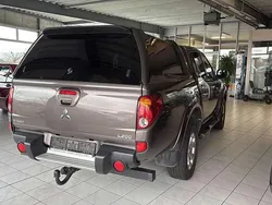 Granitbraun (m) Gebraucht 2014 Mitsubishi L200 Intense Abholung | 15.450 € (Teuer)