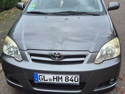 Grau Gebraucht 2004 Toyota Corolla Limousine | 3.900 € (Fairer Preis)