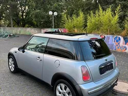 Grau Gebraucht 2002 Mini Cooper Kleinwagen | 2.200 €