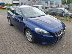 Blau Gebraucht 2015 Volvo V40 Ocean Race Kombi | 8.500 € (Guter Preis)
