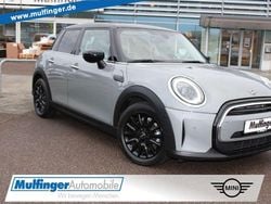 Moonwalk grey Gebraucht 2021 Mini Cooper Classic Kleinwagen | 19.980 € (Fairer Preis)