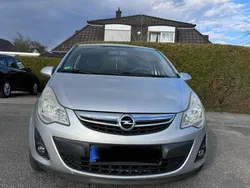 Silber Gebraucht 2012 Opel Corsa Edition Kleinwagen | 3.500 € (Fairer Preis)