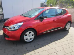 Rot Gebraucht 2014 Renault Clio IV Dynamique Limousine | 6.450 € (Fairer Preis)