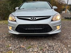 Silber Gebraucht 2012 Hyundai i30 Edition Limousine | 5.980 € (Guter Preis)