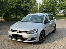 Silber Gebraucht 2015 VW Golf VII Highline Limousine | 6.690 € (Guter Preis)