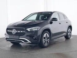 Schwarz kosmosschwarz Gebraucht 2024 Mercedes GLA250 Progressive SUV | 38.750 € (Guter Preis)
