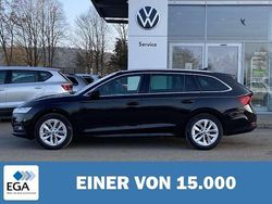 Schwarz metallic Gebraucht 2022 Skoda Octavia Style Kombi | 27.380 € (Etwas zu teuer)