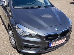 Schwarz Gebraucht 2015 BMW 218 Active Tourer Van / Kleinbus | 8.300 € (Guter Preis)