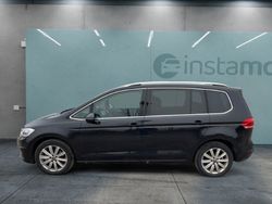 Schwarz Gebraucht 2024 VW Touran Pro Van / Kleinbus | 36.599 € (Fairer Preis)
