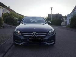 Grau Gebraucht 2015 Mercedes C180 Limousine | 14.050 € (Fairer Preis)