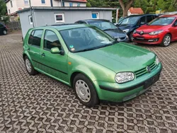 Grün Gebraucht 1998 VW Golf IV Comfortline Limousine | 1.490 € (Fairer Preis)