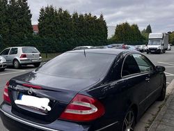 Blau Gebraucht 2002 Mercedes 240 Coupé | 2.750 €