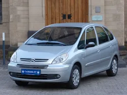 Grau Gebraucht 2009 Citroën Xsara Picasso Van / Kleinbus | 2.950 € (Fairer Preis)