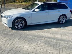 Schwarz Gebraucht 2013 BMW 530 M Sport Kombi | 12.999 € (Fairer Preis)