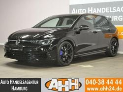 Deep black (schwarz) Gebraucht 2023 VW Golf VIII R Limousine | 41.990 € (Guter Preis)