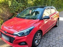 Rot Gebraucht 2019 Hyundai i20 Style Limousine | 12.750 € (Fairer Preis)