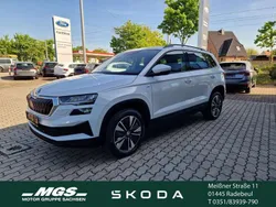 Moonweiss metallic Gebraucht 2022 Skoda Karoq Tour SUV | 23.580 € (Fairer Preis)