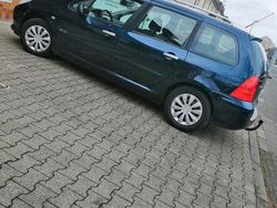 Blau Gebraucht 2007 Peugeot 307 Kombi | 1.550 € (Fairer Preis)