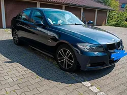 Blau Gebraucht 2007 BMW 318 Limousine | 4.100 € (Teuer)