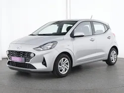 Sleek silver Gebraucht 2021 Hyundai i10 Select Kleinwagen | 11.385 € (Guter Preis)