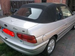 Silber Gebraucht 1993 Ford Escort Cabriolet Cabrio | 2.150 €