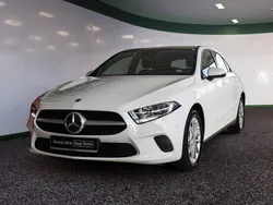 Weiss / polarweiß Gebraucht 2022 Mercedes A250 Limousine | 25.990 € (Fairer Preis)