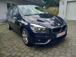 Blau Gebraucht 2016 BMW 218 Gran Tourer Sport Line Van / Kleinbus | 9.350 € (Superpreis)
