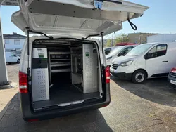 Weiß Gebraucht 2020 Mercedes Vito Van / Kleinbus | 20.999 € (Fairer Preis)