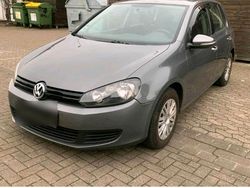Grau Gebraucht 2009 VW Golf VI Kleinwagen | 4.200 € (Fairer Preis)