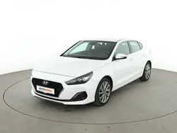 Weiß Gebraucht 2020 Hyundai i30 Limousine | 17.310 € (Etwas zu teuer)