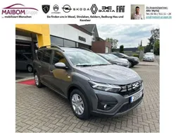 Grau Gebraucht 2024 Dacia Jogger Expression Van / Kleinbus | 19.990 € (Fairer Preis)