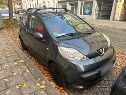 Grau Gebraucht 2008 Peugeot 107 Urban Move Kleinwagen | 2.200 € (Fairer Preis)
