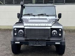 Grau Gebraucht 2012 Land Rover Defender SUV | 38.500 € (Etwas zu teuer)