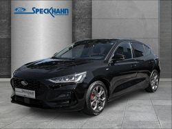 Schwarz Gebraucht 2022 Ford Focus ST-Line Limousine | 19.900 € (Fairer Preis)