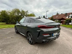 Grau Gebraucht 2023 BMW X6 M50 Performance SUV | 75.900 €