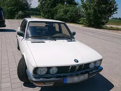Weiß Gebraucht 1987 BMW 524 Limousine | 14.900 €